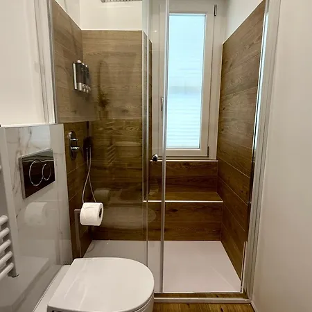 Aurelia Luxury